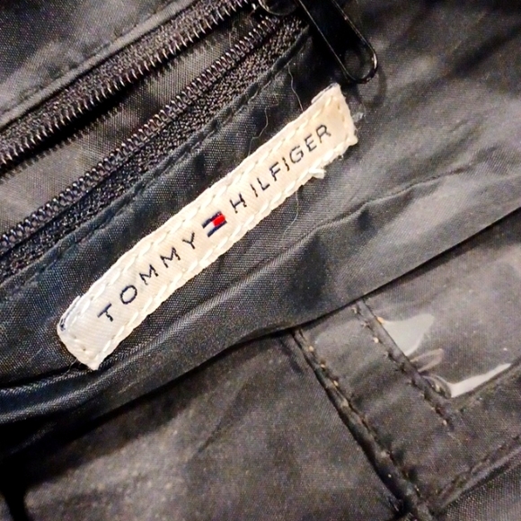 TOMMY HILFIGER navy/black sueded purse - Picture 6 of 9